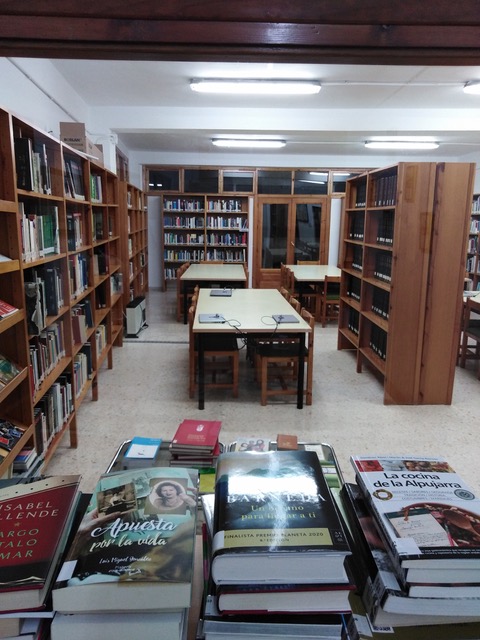 Biblioteca lanjaron 1