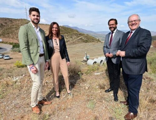 La nueva consejera de Fomento Rocío Díaz visita el transcurso de las obras de conexión con la autovía