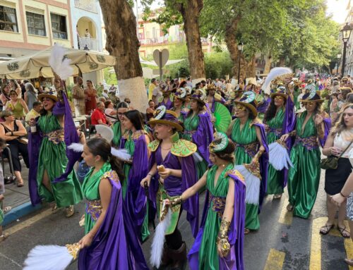 “La Pública” llena de color y alegría las calles de Lanjarón con casi un millar de participantes