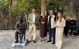Inauguración escultura artesano Lanjarón