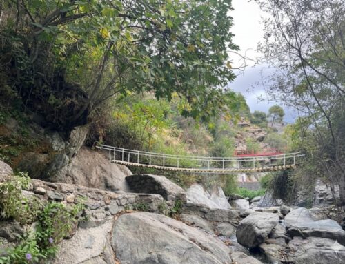 Un sendero fluvial con tres puentes colgantes, un vivero y un jardín botánico transformarán la ribera del río Lanjarón