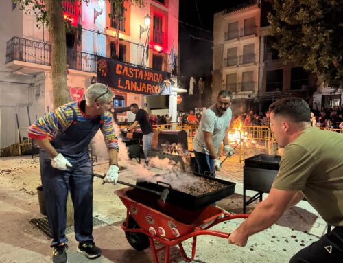 Lanjarón se llena de magia en una Castañada que congregó a medio millar de vecinos y visitantes
