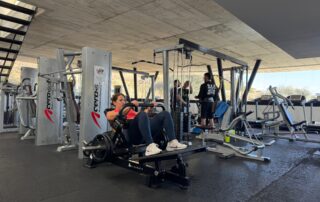 Nuevo banco Scott en el Gimnasio Municipal de Lanjarón